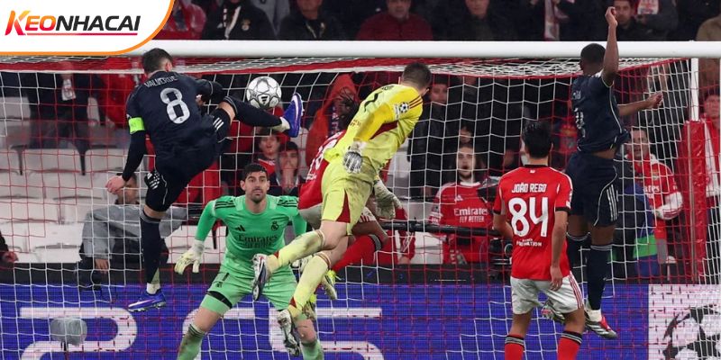 Benfica vs Real Madrid từng tạo nên những trận cầu lịch sử