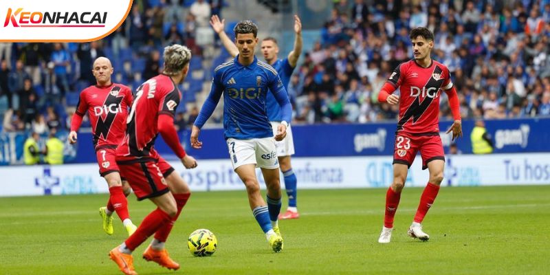 Rayo Vallecano vs Oviedo có thành tích cân bằng