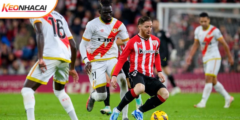 Thành tích chạm trán của cả hai ra sao?